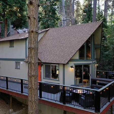 Fleming Creek Hideaway, Next To Creek, Fire-Pit! Villa